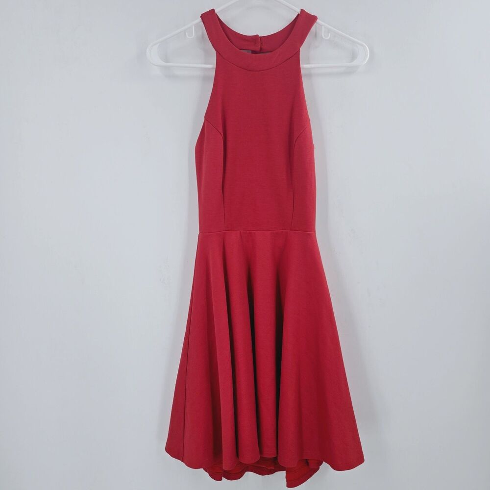 Lulu’s Textured High Neck Halter Skater Red Dress Size Small Babydoll Beach